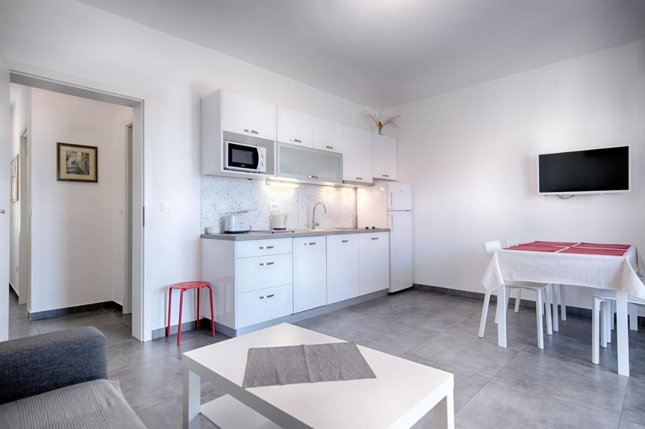 Apartmani Dule Komiža Exterior foto