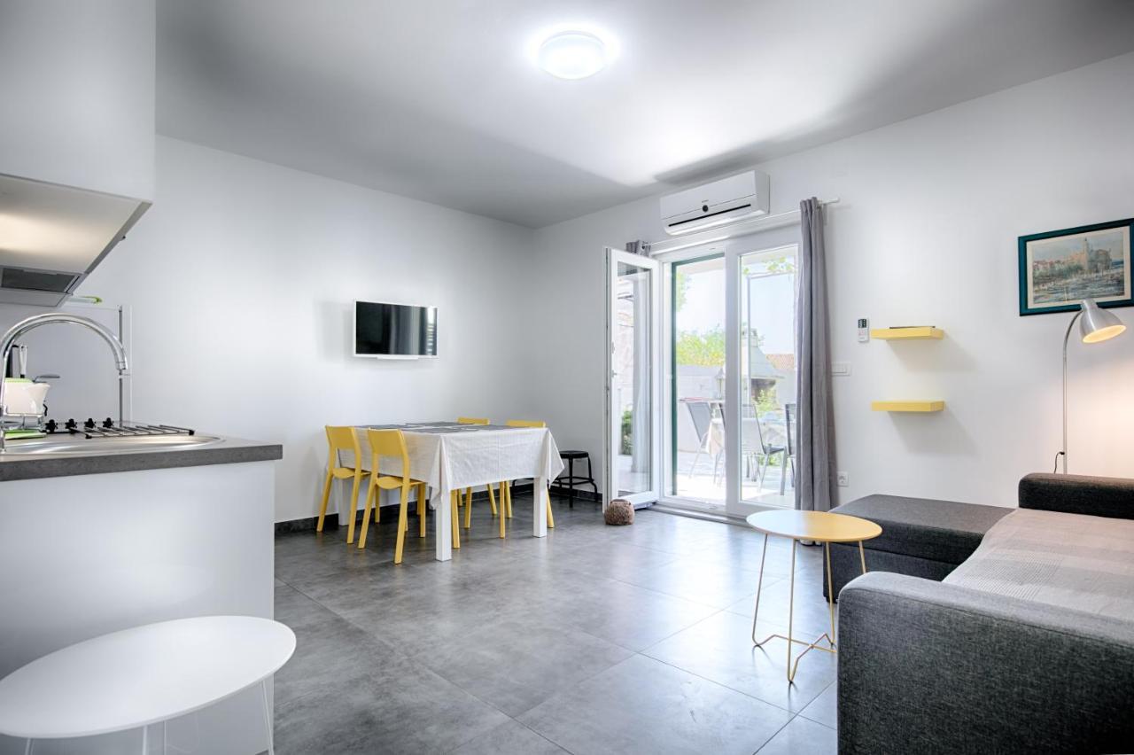 Apartmani Dule Komiža Exterior foto